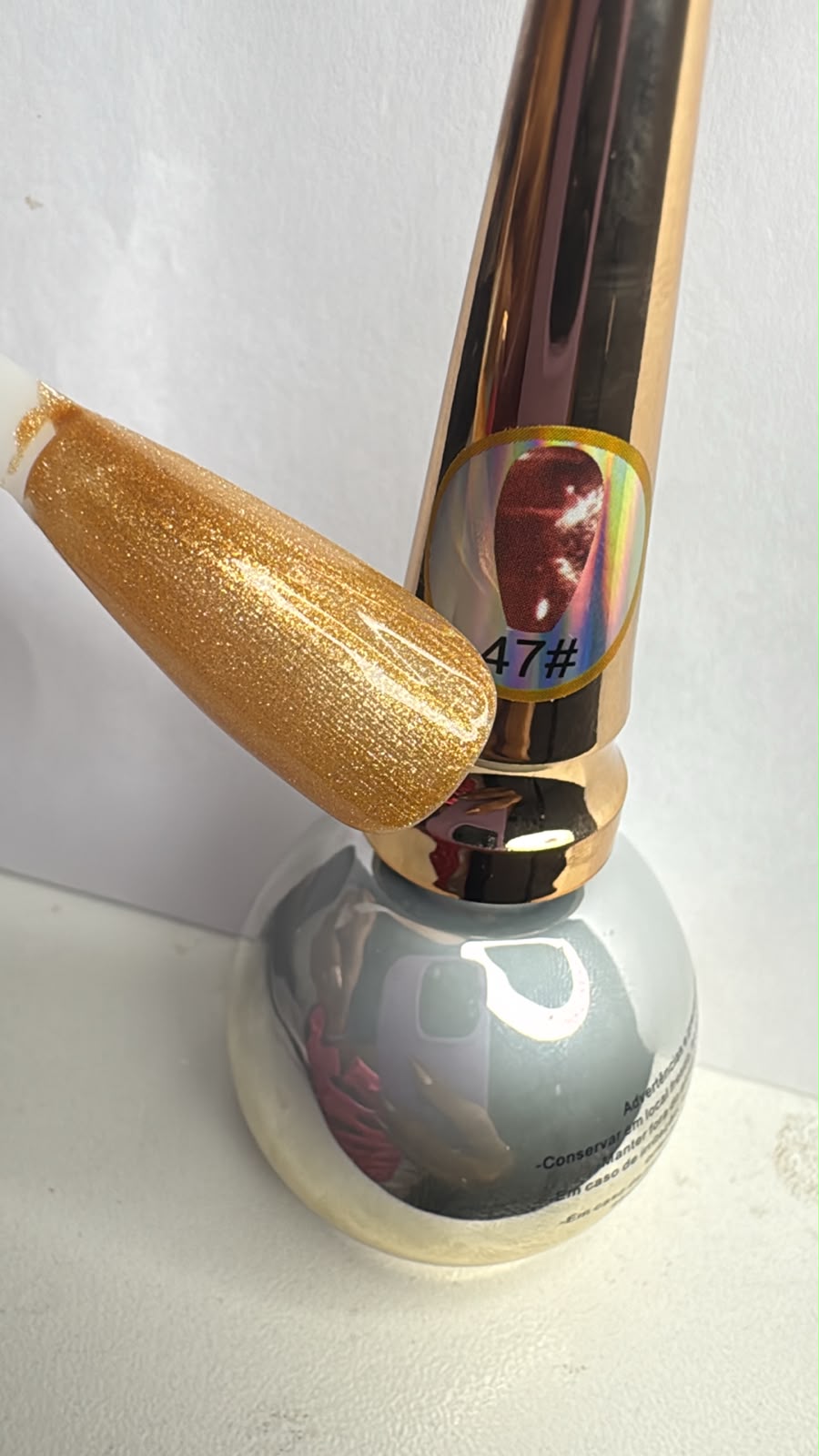 ESMALTE EM GEL MAGNÉTICO HELEN COLOR– 15ML