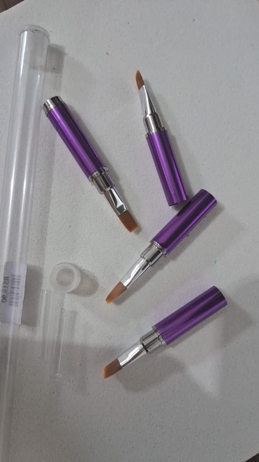 VÁRIOS PINCÉIS EM 1 INVILA - Tudo para unhas em gel
